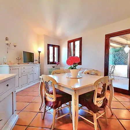 度假居 Vistamare 切尔沃港