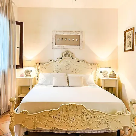 בית נופש Vistamare פורטו צ'רבו