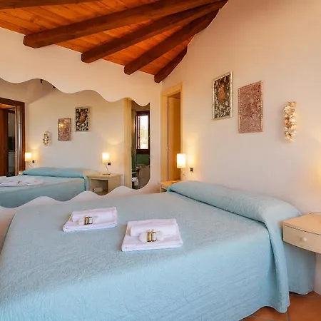 Vakantiehuis Sea View In La Marina Di With Pool