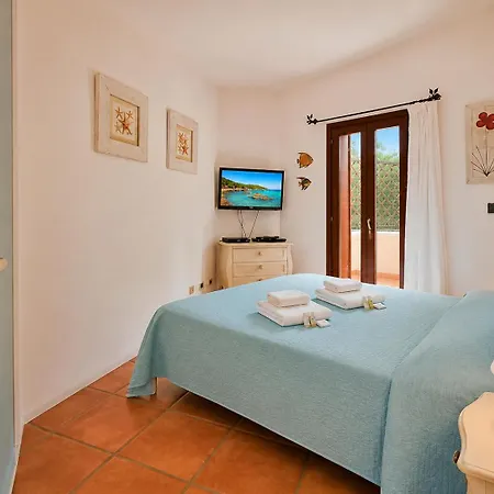 Sea View In La Marina Di With Pool Vakantiehuis